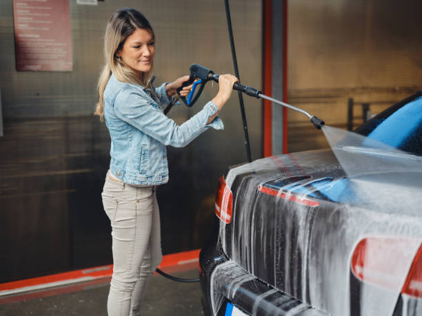 Best Commercial Building Pressure Washing  in North Tustin, CA